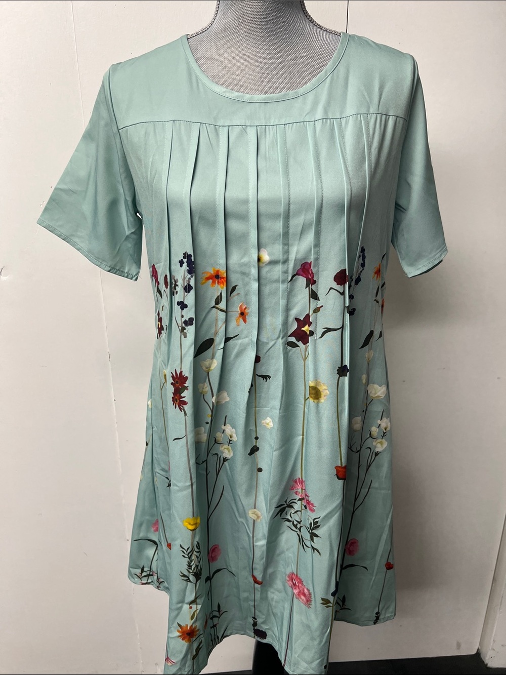 Mint Floral Pleated Short-Sleeve Dress